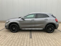 Mercedes-Benz GLA 200 voll