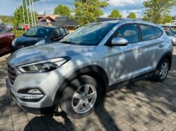 Hyundai Tucson voll