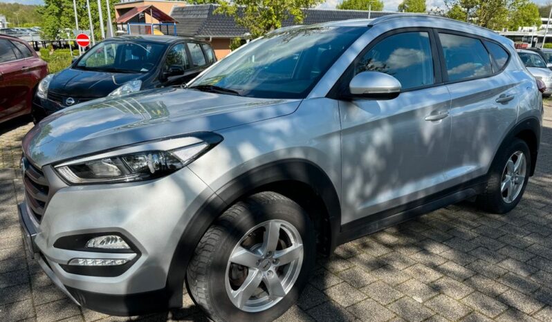 Hyundai Tucson voll