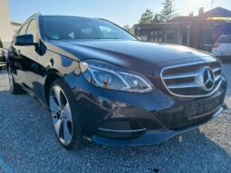 Mercedes-Benz E 220 T- Blue Efficiency voll