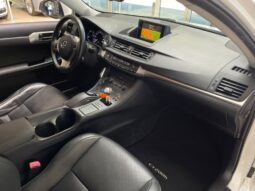 Lexus CT 200h voll