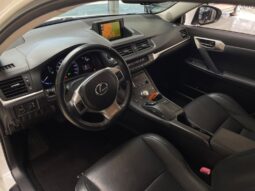 Lexus CT 200h voll