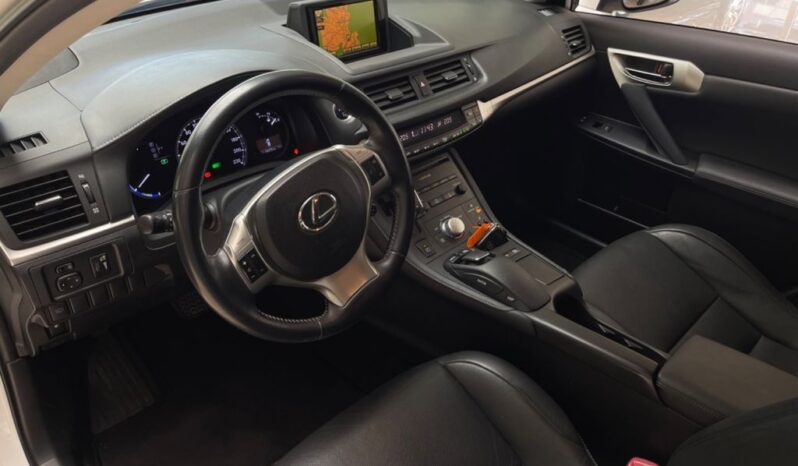 Lexus CT 200h voll